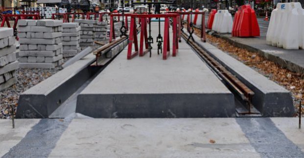 У Харкові реконструюють трамвайні колії