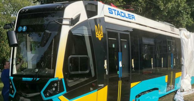 Швейцарська компанія «Stadler» надала місту трамвай для випробувань (виправлено)